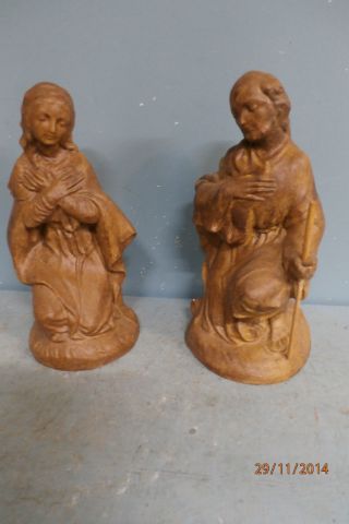 Krippenfiguren,  Maria U.  Josef,  Betlehem,  Weihnachtskrippe 20.  Jh. Bild