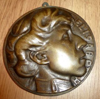 Bronze Relief Königin Elisabeth V.  Belgien Bild
