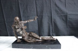 Bronze Skulptur - Le Cabinet Anthropomorphique 