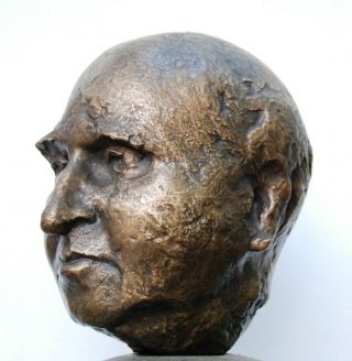 Richard Heß,  Portraitbüste,  Bronze,  Guss Noack Berlin Bild