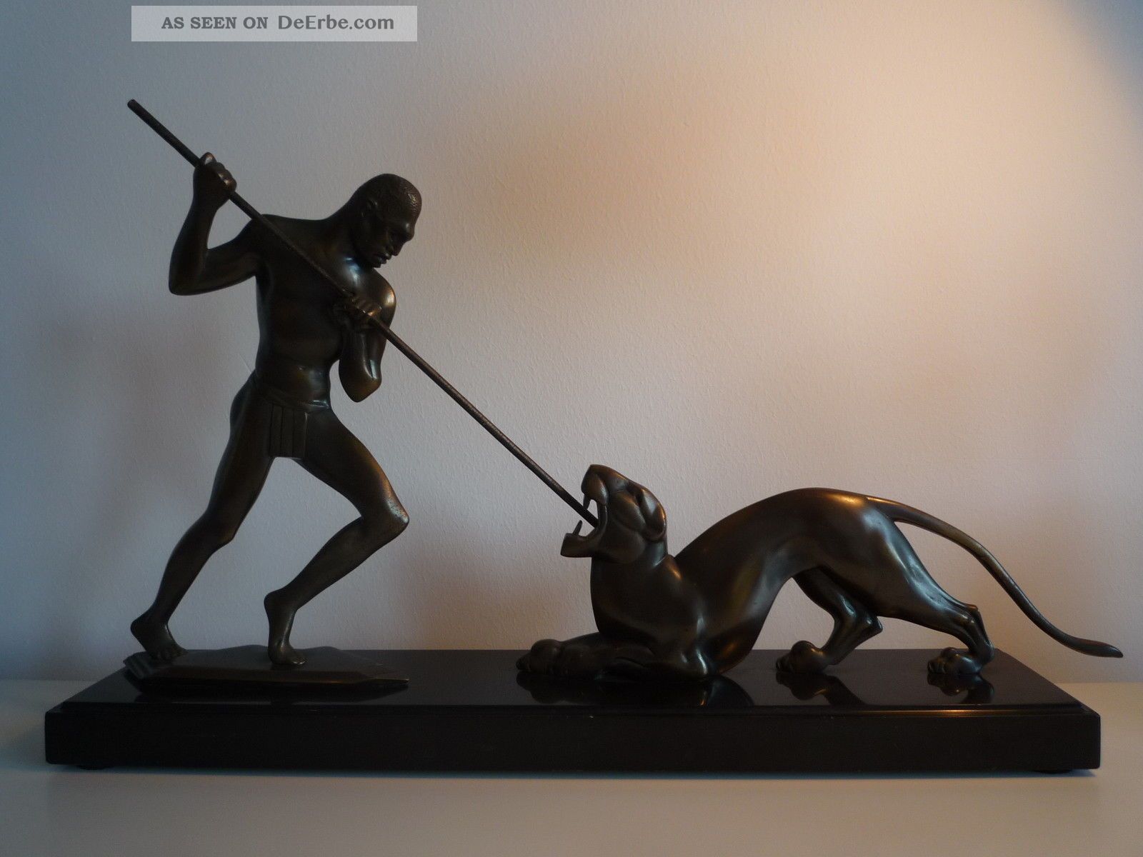 Art Deco Bronze Sculpture - Hunter With Panther - Signed P.  Berjean - 1930 1900-1949 Bild