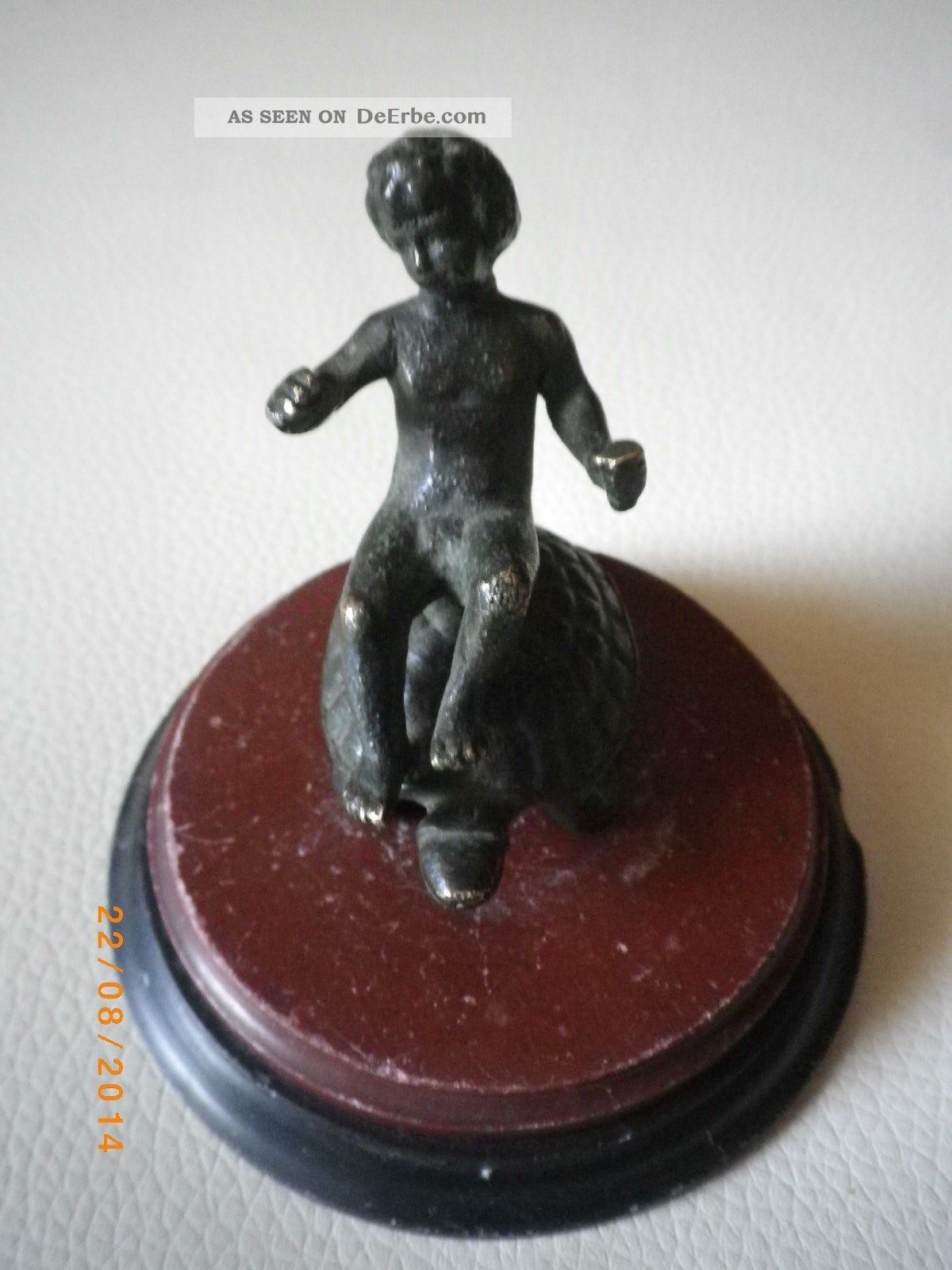 Bronze Jugendstil Junge Auf Schildkröte Knabe Mit Schildkröte Auf Marmorsockel 1900-1949 Bild