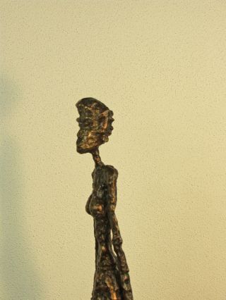 Gehende Frau,  Walking Woman,  Bronze,  A.  Giacometti Style,  Skulptur Bild