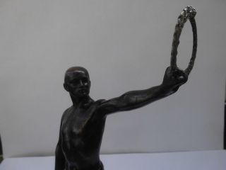 Jugendstil Bronze Statue.  JÜngling In Siegerpose.  N.  Signiert Bild