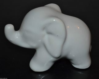 Weisser Gmundner Keramik Elefant Aus Den 50er Jahren / Walter Bosse Ära Bild