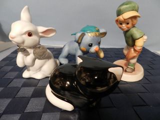 Goebel - 4 Porzellanfiguren - Bär,  Katze,  Hase Und Junge 