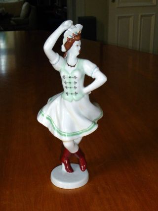 Tänzerin Aus Porzellan,  Ungarn,  Ca.  80 - 100 Jahre Alt,  30 Cm Bild
