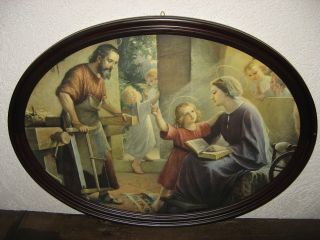 Großer Ovaler Holzrahmen,  Darin Ein Druck Auf Pappe Heilige Familie Und Engel Bild