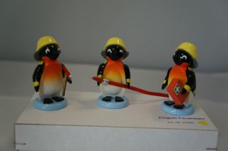 3 Stück Pinguin Feuerwehr Erzgebirge & Ovp Bild