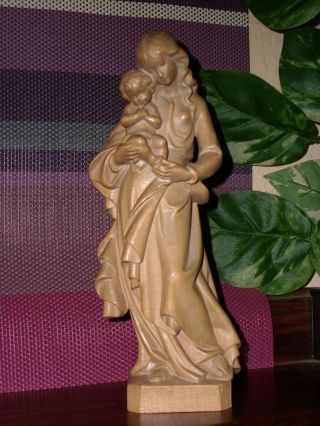 Holzfigur - Heiligenfigur - Madonna Mit Kind - Oberammergau? - Geschnitzt - Deko - Bild