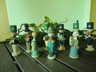 9 Orginale Kleine Weihnachtsfiguren/aufstellfiguren Aus Dem Erzgebirge In Ovp Bild
