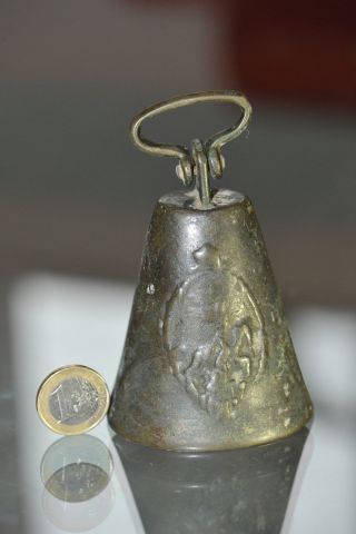 Antike Glocke Sterbeglocke Aus Kapelle Oder Kloster Mit Wappen Oder Engel Bronz Bild