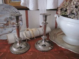 Zwei Alte Kerzenhalter Kandelaber Kerzenständer Metall Versilbert Deko Shabby Bild