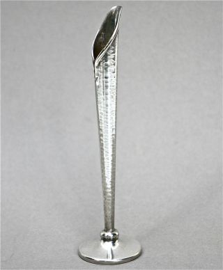 Kleine Einstil - Vase Auf Standfuß,  Sterling Silber 925,  Jugendstil,  Höhe 17,  5 Cm. Bild