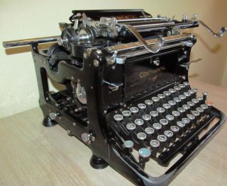 Alte Schreibmaschine,  Antik,  Fertig Aufbereitet,  Tolles Deko,  103 Jahre Alt Bild