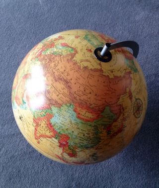 Globus Mit Beleuchtung,  Holzfuß Und Metallarm, Bild