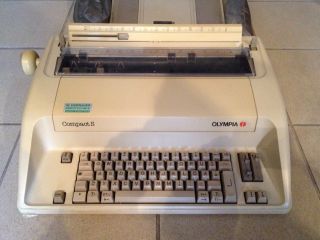 Schreibmaschine Olympia Compact S Mit Zubehör Bild