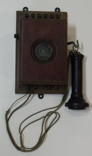 Altes Wandtelefon Aus Holz Bild