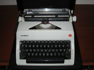 Schreibmaschine | Olympia 052903 | Reiseschreibmaschine | Mit Koffer | Antik Bild