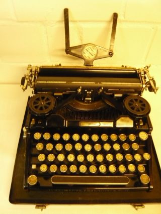 Merz 1 Schreibmaschine Typewriter M.  Koffer Bild
