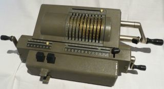 Odhner Mod.  227,  Bj.  1955 - Rechenmaschine,  Bedienungsanleitung,  Haube Bild