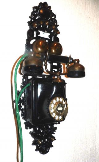 Antikes Wandtelefon Telefon Gusseisen Metalltelefon Antique Wall Telephone Eisen Bild