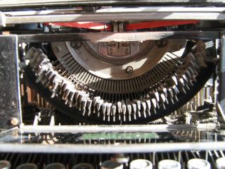 Klassische Schwarze Mechanische Schreibmaschine Antik Vintage Alt Type Writer Bild