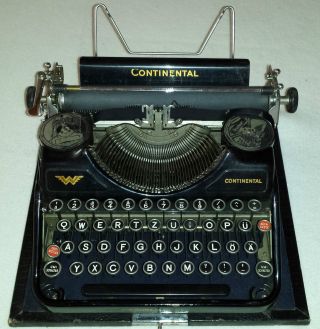 Prima Erhaltene Continental Schreibmaschine Im Reisekoffer Bild