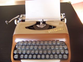 Reise Schreibmaschine Brigitte Bild