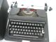 Schreibmaschine,  Reiseschreibmaschine Olympia Funktionsfähig Antike Bürotechnik Bild 1