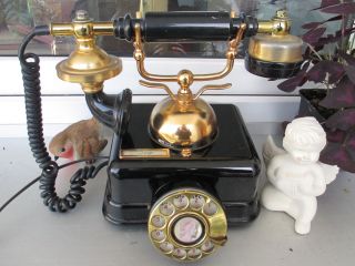 Nostalgie Telefon Aus Metall 70er Jahre Japan Mit Gemme.  Wählscheibentelefon.  Top Bild