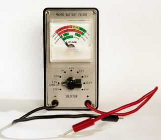Vintage Photo Battery Tester,  Ucar; Alter Multimeter; Antiker Batterietester Bild