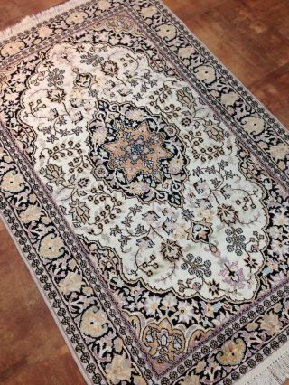 Orientteppich,  Teppich,  Rug,  Kashmir Seide 185x120 Bild