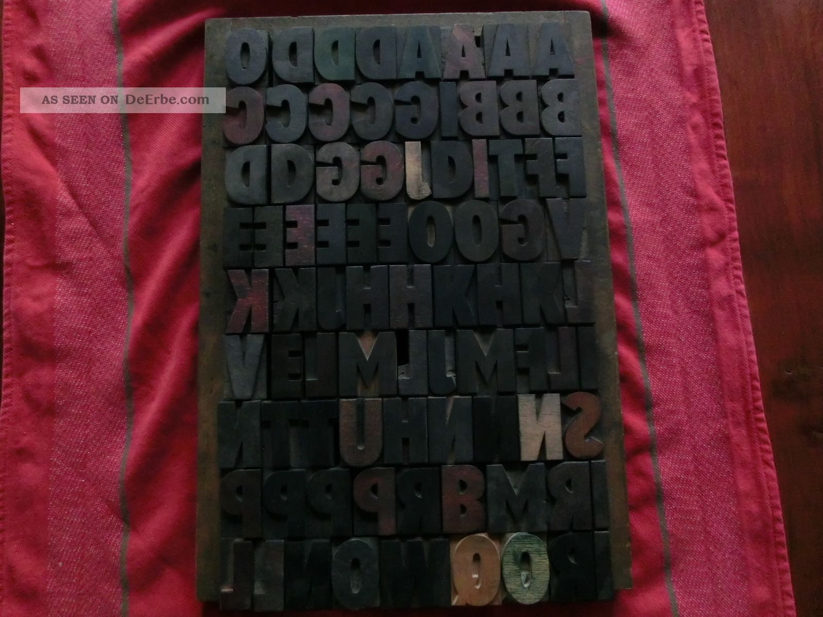 Alte Holzbuchstaben Alphabet A - W Buchdrucker & Buchbinder Bild