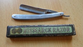 Rasiermesser In Pappschachtel,  Bismarck Razor Bild