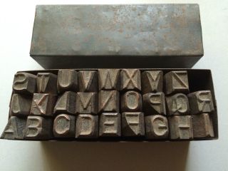 Alte Schlagbuchstaben A - Z,  16mm Mit Schachtel Und Vollzählig Bild