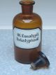 Braune Apothekerflasche 0,  5 Liter Eukalyptusöl Deko Alt Mit Glasstöpsel Arzt & Apotheker Bild 2