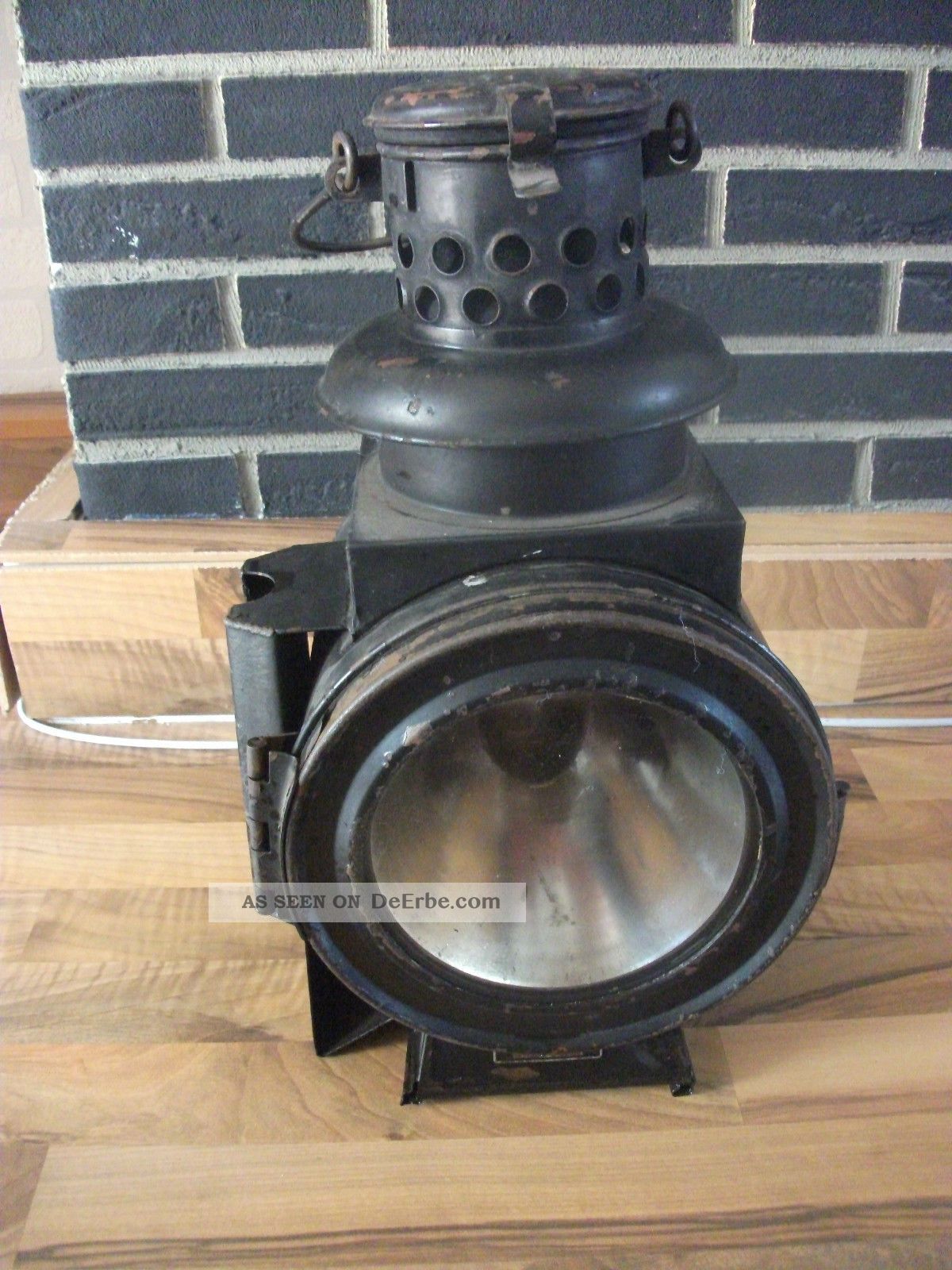 Alte Schifflaterne Mit Licht