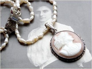 Jugendstil Antik Gemme Anhänger An Biwa Perlen Collier Tolle Silber Kamee Kette Bild