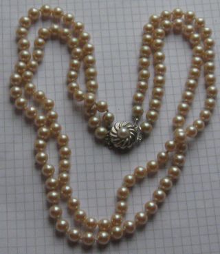 Doppelreihige Perlenkette,  835er Silber - Verschluss Bild