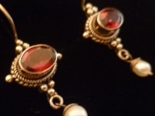 Alte Silber Ohrringe Mit Granatedelstein Und Echter Perle,  925er Silber,  1 Tag Bild