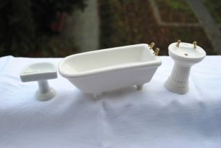 3 Puppenstube Porzellan - Badewanne Und 2 Waschbecken - Standwaschbecken Bild