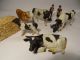 4 Schwarz - Weiße Lineol Kühe,  1 Ochse,  Bauer,  Bäuerin,  Für Spur 0/i Spur 0 Bild 1