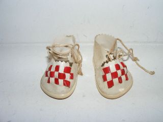 Alte Lack - Schuhe - Puppe Gr.  Ca 45 - Weiss Bild