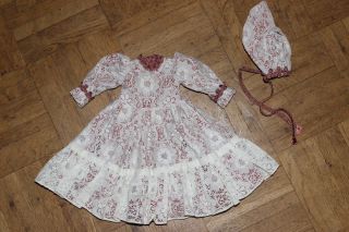 Puppen Kleid Mit Haube Antik Bild