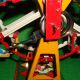 Großes Riesenrad Gondeln Federwerk Blechspielzeug Blech Karussell Tin Toy Kirmes Gefertigt nach 1970 Bild 4