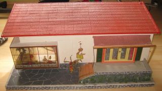 Großes Antikes Puppenhaus Puppenstube Mit Terrasse 60 Jahre Sammlerstück Bild