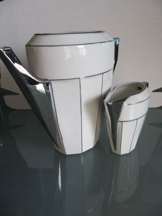 Kaffeekanne,  Kanne,  Und Milchkännchen Mit Silberrand,  M & S Frankreich,  France, Bild