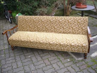 Wunderschönes Sofa Aus Den 60er U 70er Jahren Zum Ein Und Aus Klappen,  1a Bild