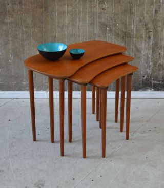 60er Teak Satztische Beistelltisch Danish Design 60s Nesting Tables Wegner ära Bild